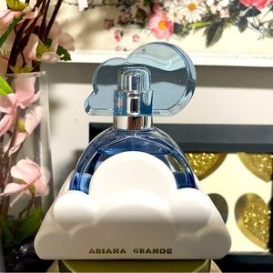 Ariana Grande Cloud Perfume